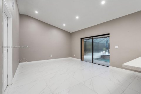 Villa ou maison à vendre à Davie, Floride: 4 chambres, 180.14 m2 № 1948824 - photo 18