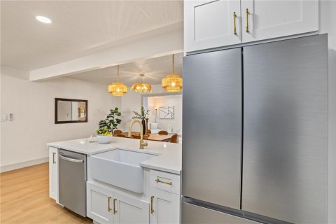 Casa en venta en Largo, Florida, 3 dormitorios, 159.23 m2 № 2383541 - foto 12