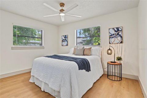 Casa en venta en Largo, Florida, 3 dormitorios, 159.23 m2 № 2383541 - foto 28