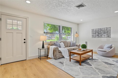 Casa en venta en Largo, Florida, 3 dormitorios, 159.23 m2 № 2383541 - foto 3