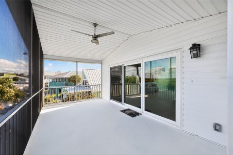 Casa en venta en Hernando Beach, Florida, 2 dormitorios, 122.82 m2 № 2128476 - foto 30