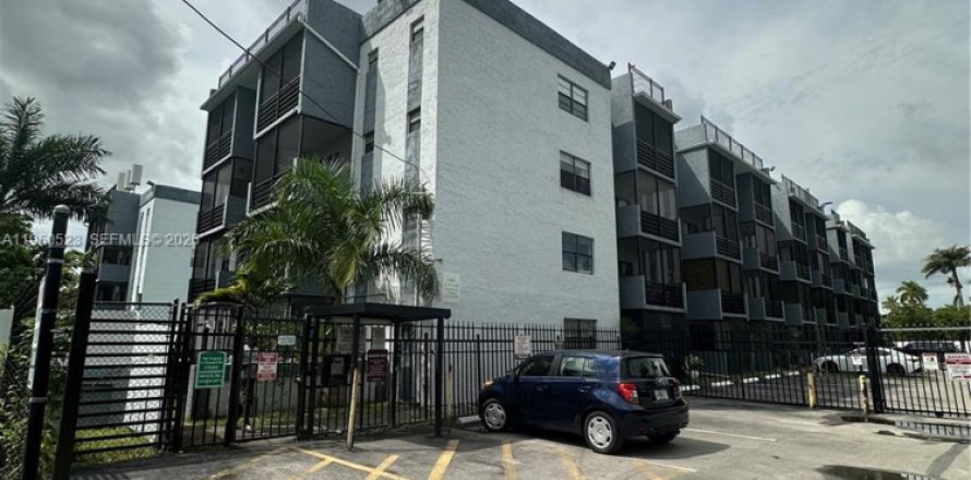 Condo in North Miami, Florida, 1 bedroom № 2005958