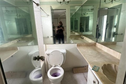 Condo in North Miami, Florida, 1 bedroom № 2005958 - photo 11