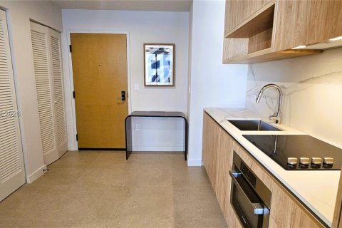 Снять в аренду кондоминиум в Майами, Флорида 1 спальня, 60.39м2, № 2005396 - фото 7