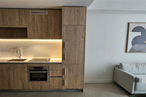 Снять в аренду кондоминиум в Майами, Флорида 1 спальня, 60.39м2, № 2005396 - фото 13