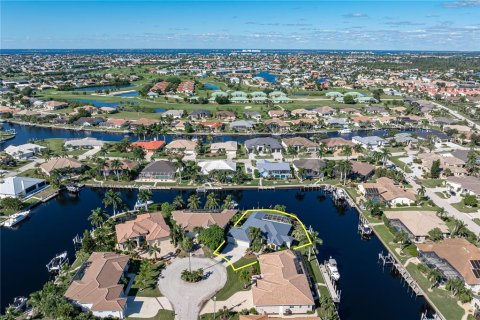Villa ou maison à vendre à Punta Gorda, Floride: 3 chambres, 206.52 m2 № 2420618 - photo 15