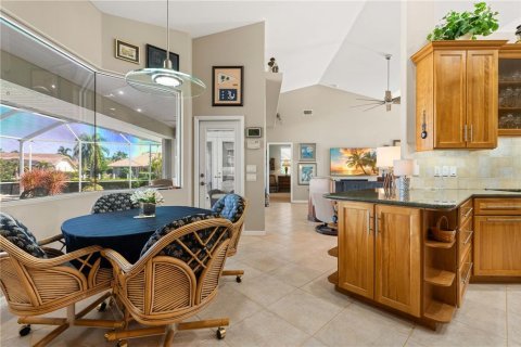 Villa ou maison à vendre à Punta Gorda, Floride: 3 chambres, 206.52 m2 № 2420618 - photo 10