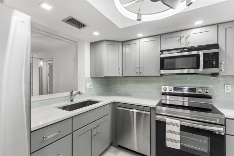 Купить кондоминиум в Тампа, Флорида 9 комнат, 104.98м2, № 2350118 - фото 19