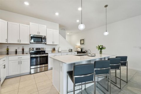 Снять в аренду таунхаус в Сан-Антонио, Флорида 10 комнат, 215.44м2, № 1808954 - фото 7