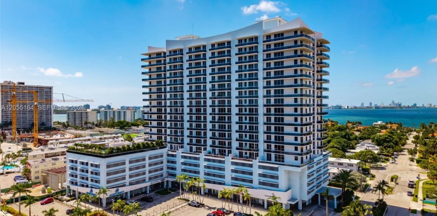 Condo à North Bay Village, Floride, 2 chambres  № 2244861