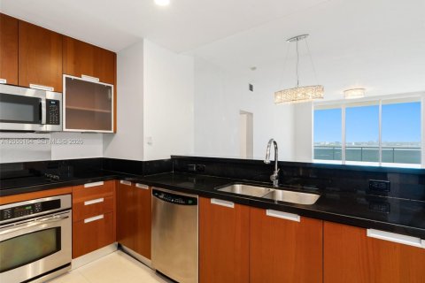 Copropriété à louer à North Bay Village, Floride: 2 chambres, 161.19 m2 № 2244861 - photo 11