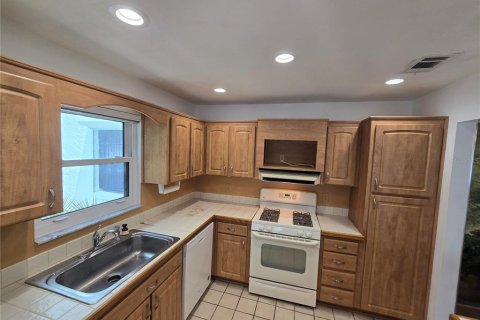 Condominio en venta en Saint Petersburg, Florida, 2 dormitorios, 115.66 m2 № 2099975 - foto 20