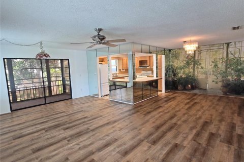 Condominio en venta en Saint Petersburg, Florida, 2 dormitorios, 115.66 m2 № 2099975 - foto 8