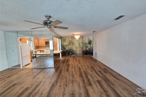 Condominio en venta en Saint Petersburg, Florida, 2 dormitorios, 115.66 m2 № 2099975 - foto 9