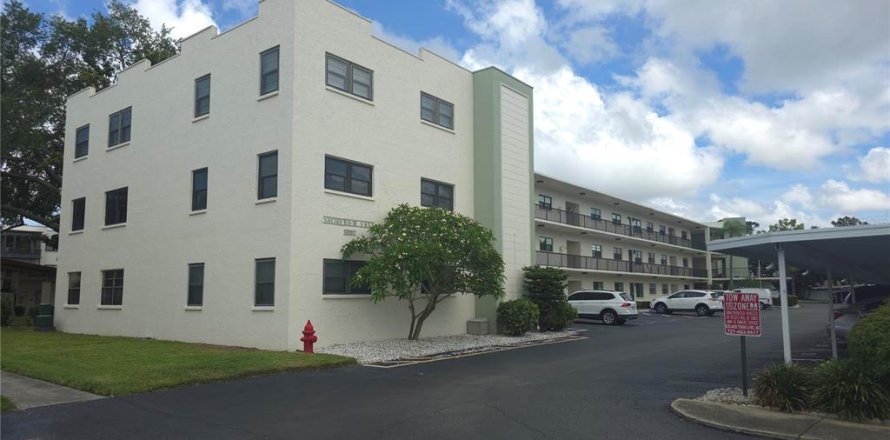 Condominio en Saint Petersburg, Florida, 2 dormitorios  № 2099975