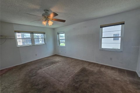 Condominio en venta en Saint Petersburg, Florida, 2 dormitorios, 115.66 m2 № 2099975 - foto 24