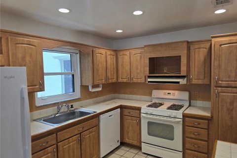 Condominio en venta en Saint Petersburg, Florida, 2 dormitorios, 115.66 m2 № 2099975 - foto 16