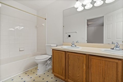 Casa en alquiler en Kissimmee, Florida, 6 dormitorios, 246.93 m2 № 1841898 - foto 19