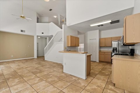 Casa en alquiler en Kissimmee, Florida, 6 dormitorios, 246.93 m2 № 1841898 - foto 7