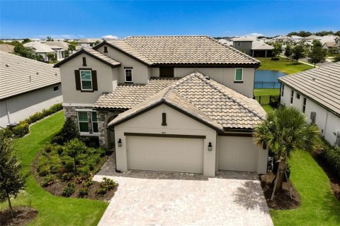 House in Bradenton, Florida 4 bedrooms, 343.46 sq.m. № 2312755 - photo 3