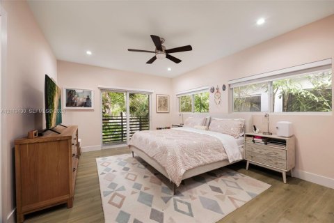 Adosado en venta en Miami, Florida, 4 dormitorios, 267.65 m2 № 2434209 - foto 21