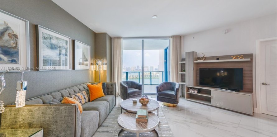 Condo à North Miami Beach, Floride, 2 chambres № 1934383
