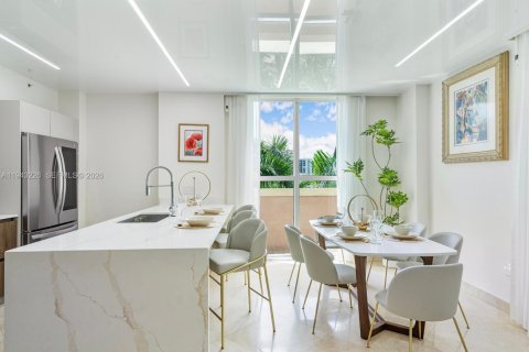 Copropriété à louer à Sunny Isles Beach, Floride: 3 chambres, 134.62 m2 № 1999547 - photo 11