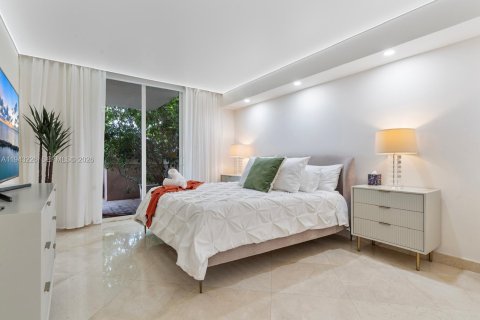 Copropriété à louer à Sunny Isles Beach, Floride: 3 chambres, 134.62 m2 № 1999547 - photo 25