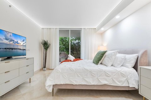 Copropriété à louer à Sunny Isles Beach, Floride: 3 chambres, 134.62 m2 № 1999547 - photo 24