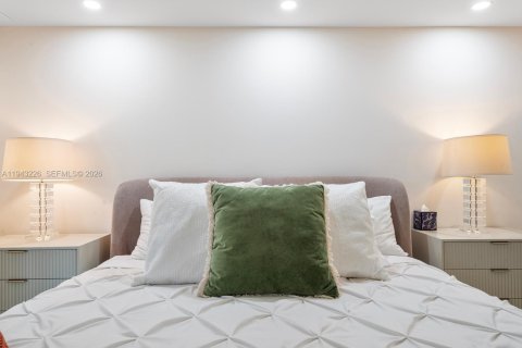 Copropriété à louer à Sunny Isles Beach, Floride: 3 chambres, 134.62 m2 № 1999547 - photo 13