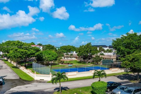 Condominio en venta en Lauderdale Lakes, Florida, 2 dormitorios, 101.08 m2 № 2034680 - foto 26