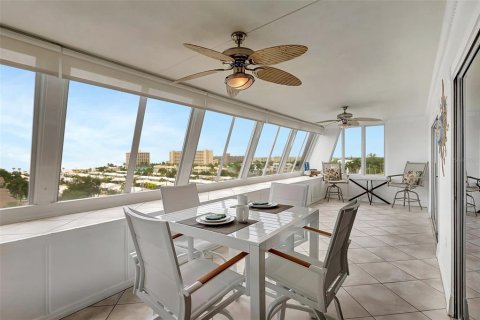 Condo in Sarasota, Florida, 2 bedrooms  № 1734503 - photo 15