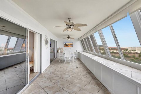 Condo in Sarasota, Florida, 2 bedrooms  № 1734503 - photo 16