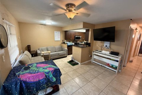 Adosado en venta en Tampa, Florida, 3 dormitorios, 113.15 m2 № 1524000 - foto 5