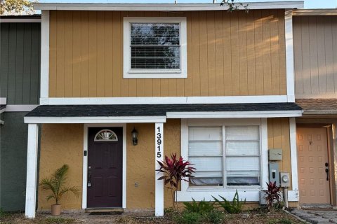 Adosado en venta en Tampa, Florida, 3 dormitorios, 113.15 m2 № 1524000 - foto 1