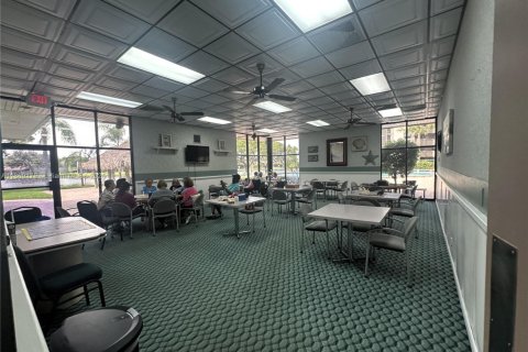 Condominio en venta en Pembroke Pines, Florida, 2 dormitorios, 79.15 m2 № 1928283 - foto 30