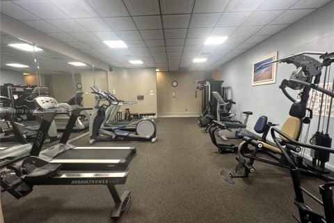 Condominio en venta en Pembroke Pines, Florida, 2 dormitorios, 79.15 m2 № 1928283 - foto 25