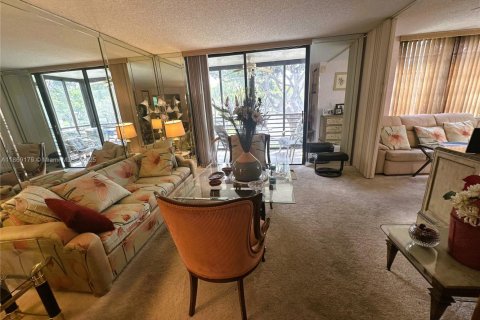 Condominio en venta en Pembroke Pines, Florida, 2 dormitorios, 79.15 m2 № 1928283 - foto 6