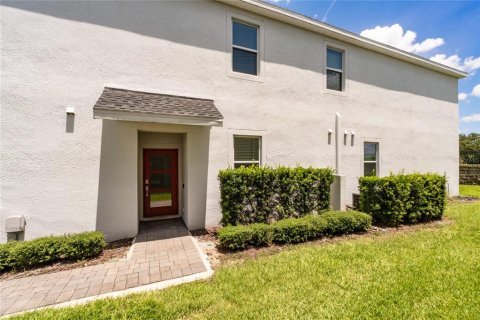 Condominio en alquiler en Davenport, Florida, 2 dormitorios, 128.95 m2 № 1898447 - foto 3