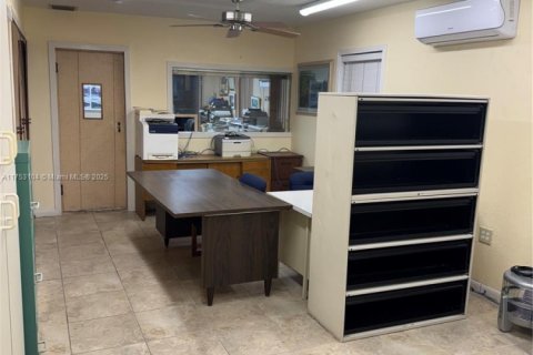 Купить коммерческую недвижимость в Хайалиа, Флорида № 1702221 - фото 16