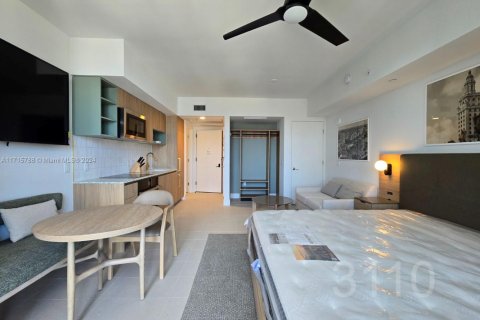 Condominio en venta en Miami, Florida, 38 m2 № 1467313 - foto 5