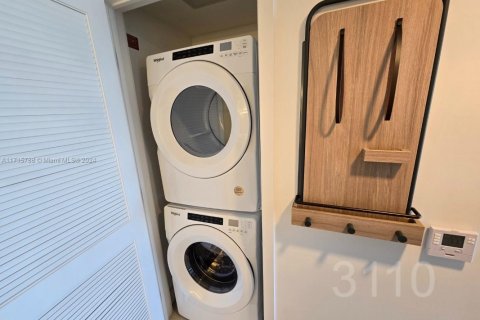 Condominio en venta en Miami, Florida, 38 m2 № 1467313 - foto 9