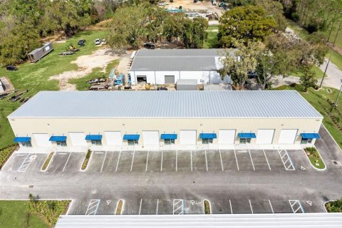 Commercial property in Groveland, Florida № 2195415 - photo 16