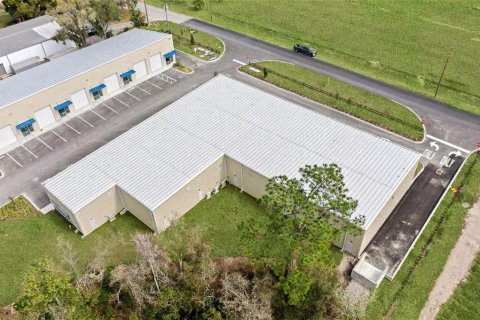 Commercial property in Groveland, Florida № 2195415 - photo 15