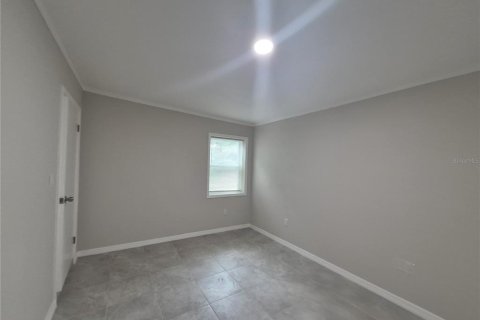 House in Beverly Hills, Florida 4 bedrooms, 83.61 sq.m. № 2115523 - photo 9