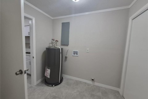 House in Beverly Hills, Florida 4 bedrooms, 83.61 sq.m. № 2115523 - photo 7