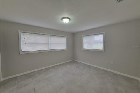 House in Beverly Hills, Florida 4 bedrooms, 83.61 sq.m. № 2115523 - photo 17