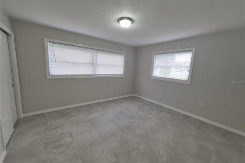 House in Beverly Hills, Florida 4 bedrooms, 83.61 sq.m. № 2115523 - photo 20