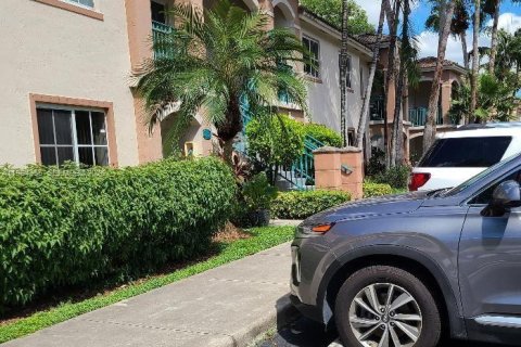 Condominio en Homestead, Florida, 2 dormitorios № 2027342