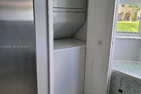 Condominio en alquiler en Homestead, Florida, 2 dormitorios, 75.72 m2 № 2027342 - foto 16